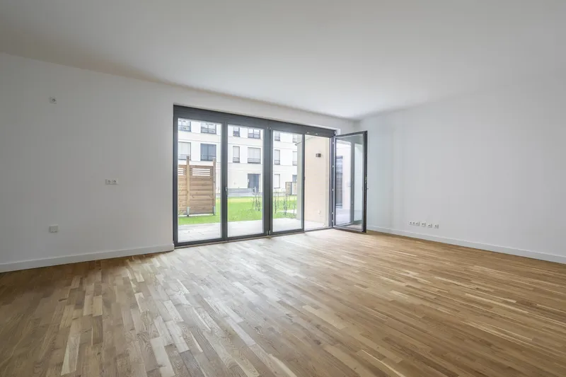 Moderne 4-Zimmer-Eigentumswohnung mit großer Südwest-Terrasse zum Verkauf — photo 1
